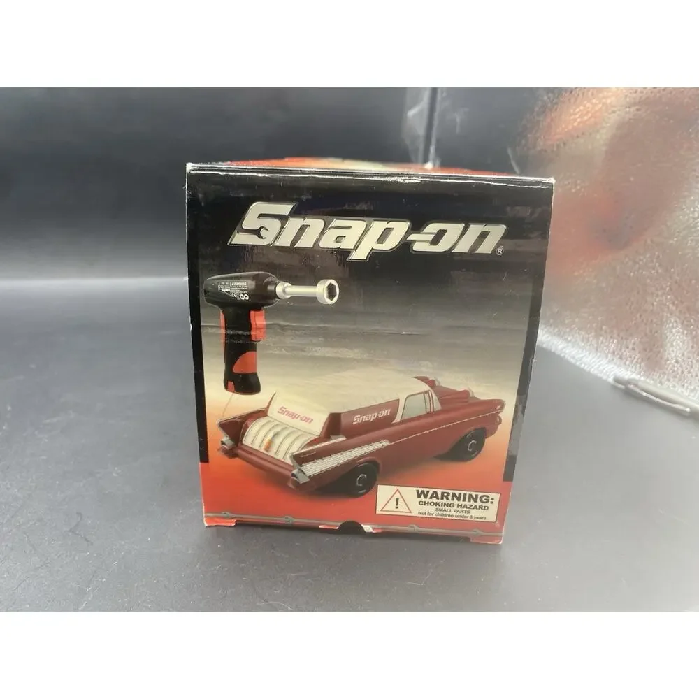 Snap On Glo Mad Kids Take-a-part Car New 57 Chevy SS! New Old Stock